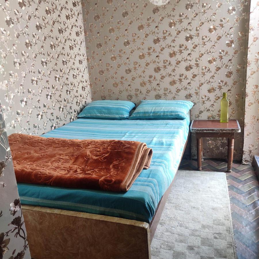 Ira Homestay Mathura - Divine Spiritual Stay מראה חיצוני תמונה